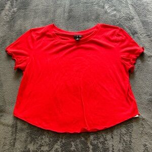 Vull sport crop tee